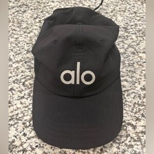 Alo performance off-duty hat